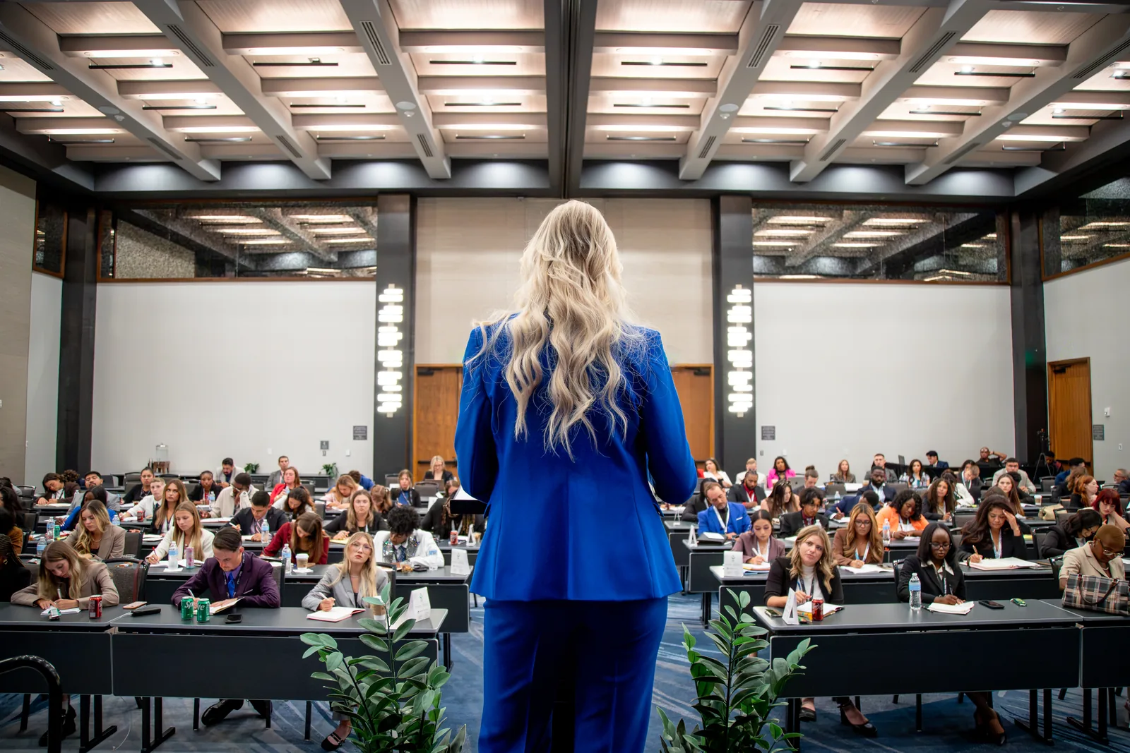 How a Face to Face Fundraising Campaign Is Built